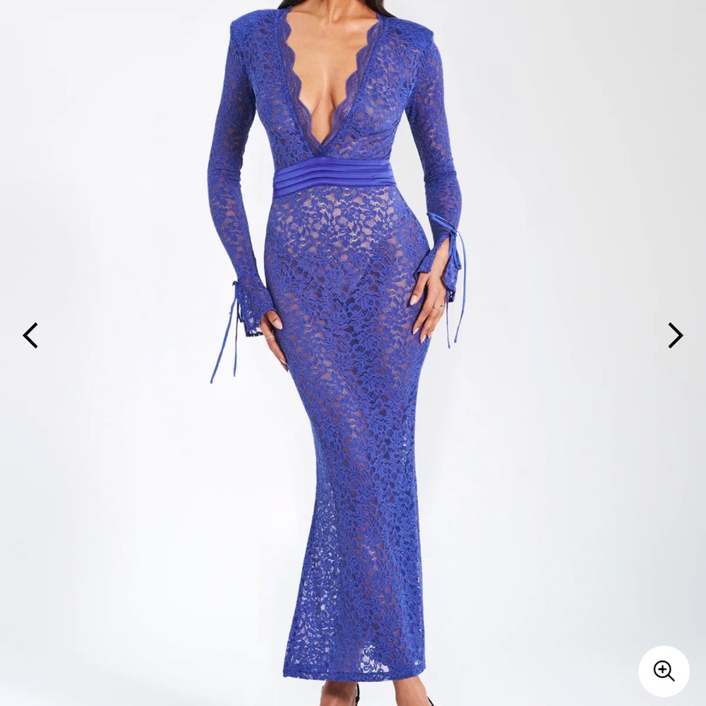 Giada Navy Lace Deep V Long Sleeve Maxi Dress